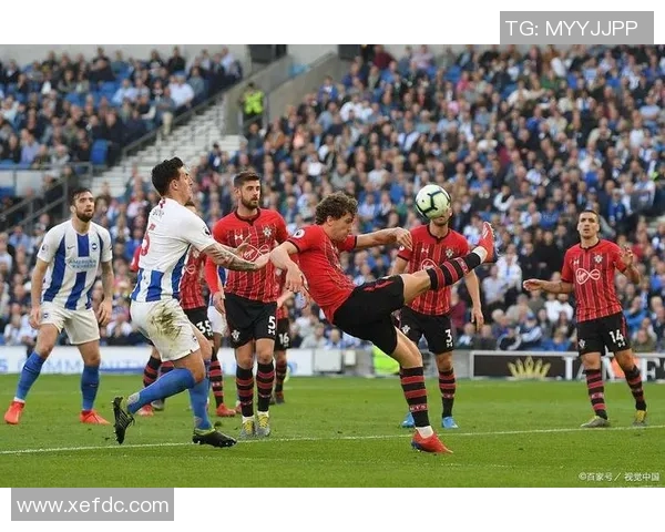 足总杯精彩对决曼联轻取尤文图斯红牌事件引发全场热议