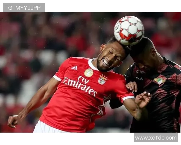 本菲卡逆袭里昂1-0获胜全场爆冷引发热烈反响