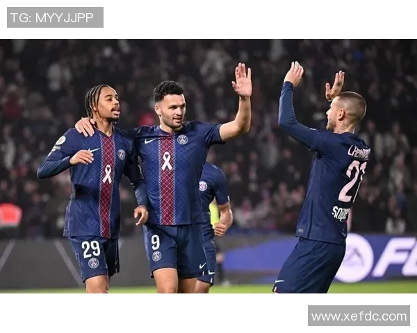 世界杯精彩对决巴黎圣日耳曼逆转里昂神扑时刻引发全场狂欢