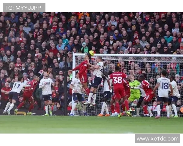 英超精彩对决那不勒斯大胜曼联帽子戏法点燃全场激情